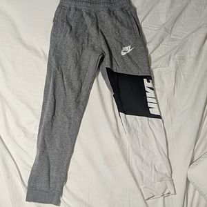 Boys Nike sweatpants
